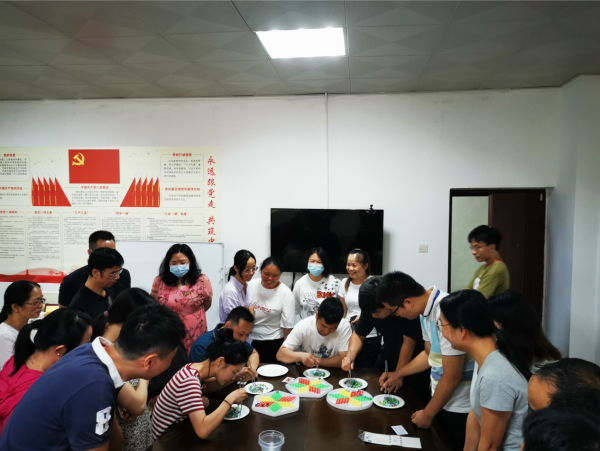 英国上市公司365