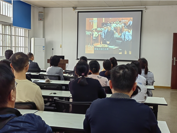 英国上市公司365